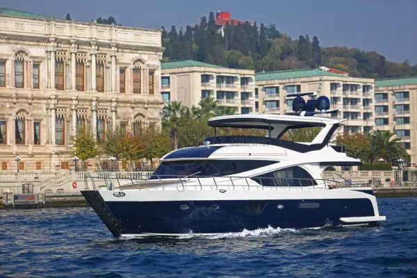 Kiralık Lüks Yat 7