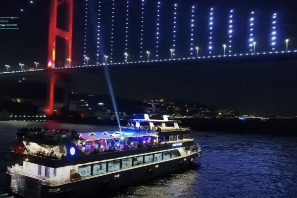 Full Paket İstanbul Boğazı Tekne Düğünü Tüm Detayları