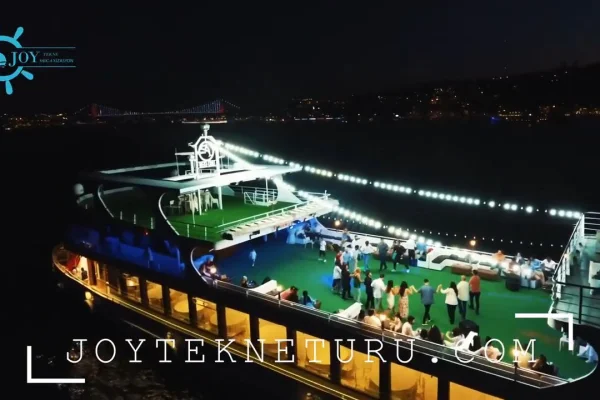 Teknede Yemek Organizasyonu