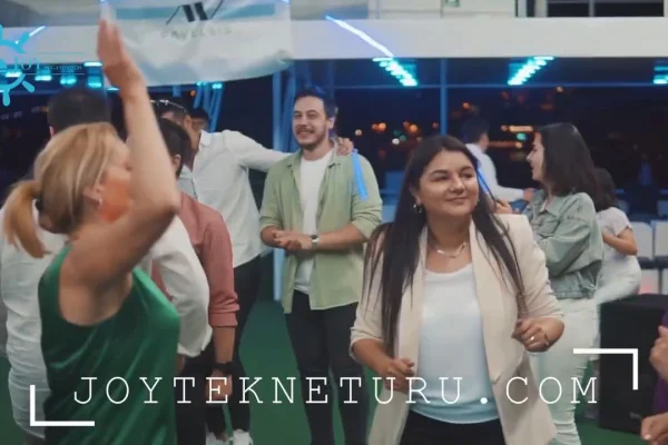 Teknede Şirket Eğlencesi