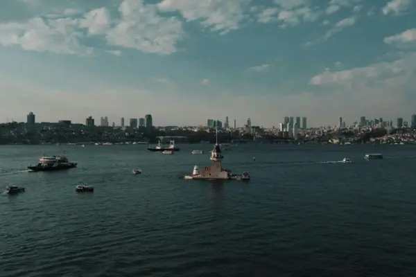 Boğazda Teknede İftar Yemeği
