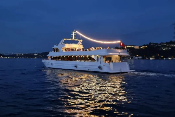 350 Kişilik Tekne Kiralama