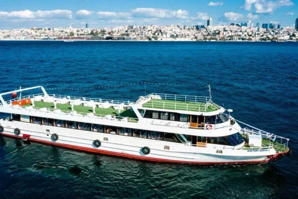 700 Kişilik Tekne Kiralama