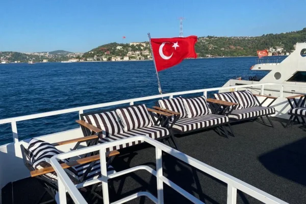 30 Kişilik Lüks Yat Kiralama