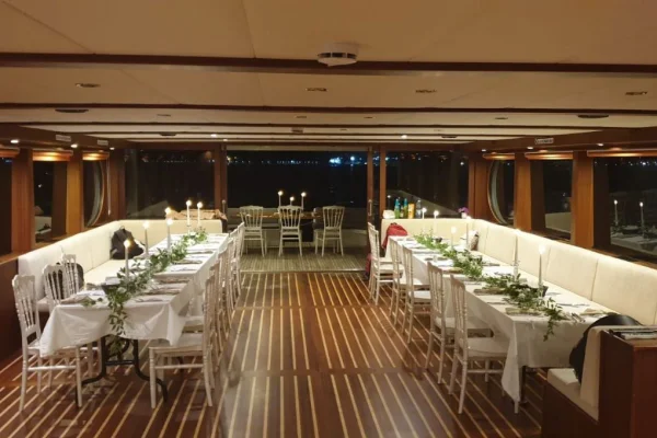 20 Kişilik VIP Yat Kiralama