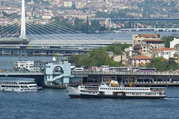 Tekne İle Haliç Turu