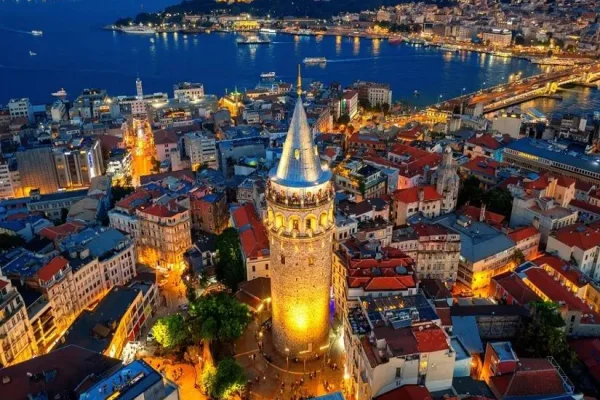 Galata’dan Karaköy’e Modern İstanbul Sokakları Gezisi