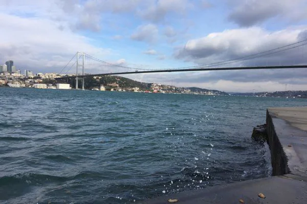 Kuzguncuk Çıkışlı Teknede Şirket Yemeği