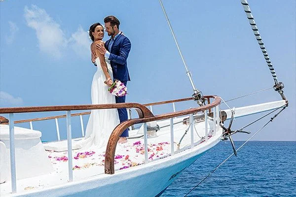 50 Kişilik Teknede Düğün