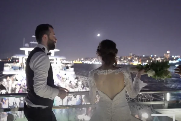 İstanbul Teknede Düğün