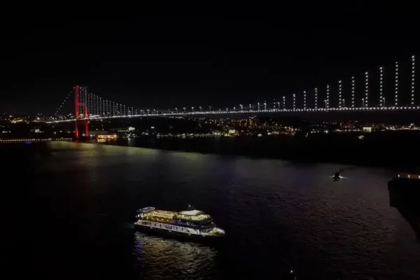 Şirket Yemeği Organizasyonu Teknede