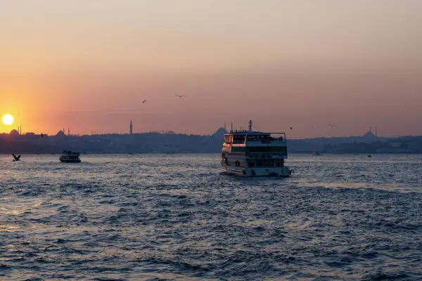 2026 İstanbul Boğazı’nda Teknede Düğün: Romantizmin Zirvesi