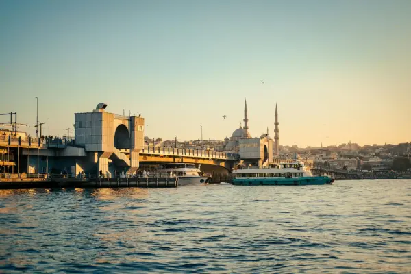 İstanbul Boğaz Tekne Turu Nereden Kalkıyor? İşte Detaylı Rehber