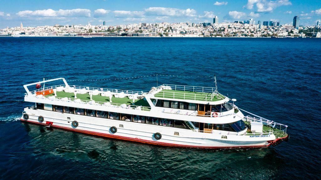 700 Kişilik Tekne Kiralama