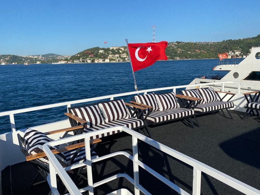 30 Kişilik Lüks Yat Kiralama