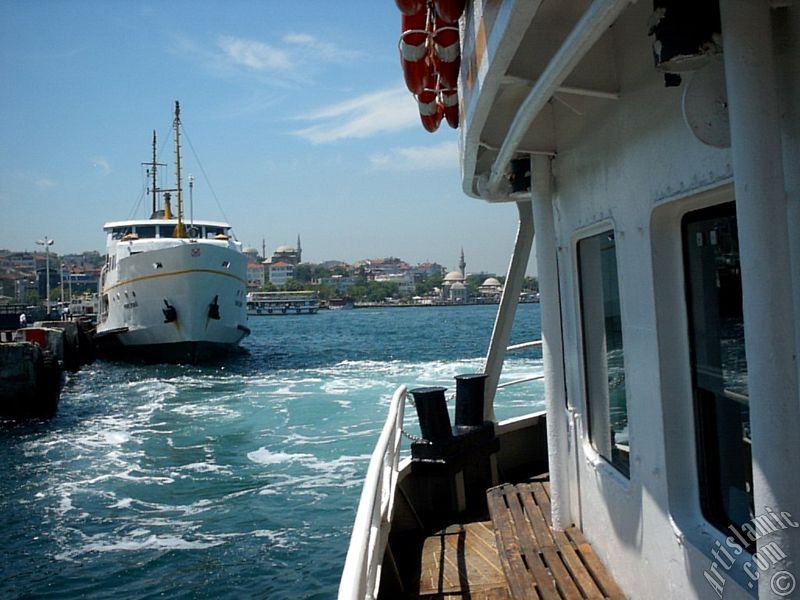 Üsküdar Çıkışlı Teknede Şirket Yemeği