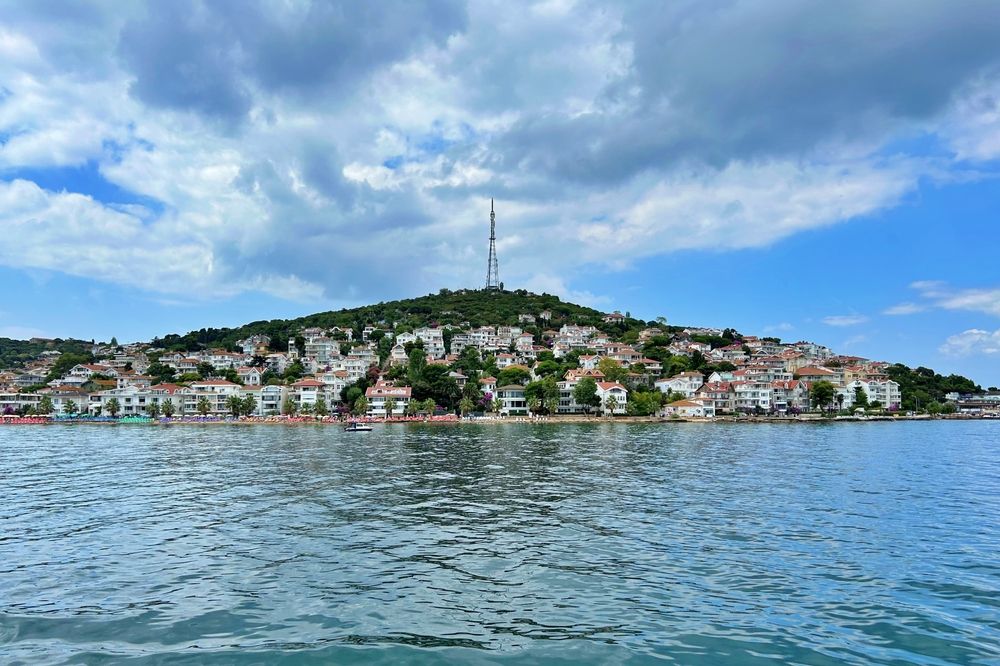 Kınalıada Çıkışlı Teknede Şirket Yemeği